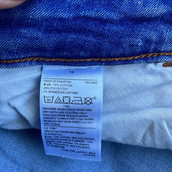 Jeans - Picture 2 of 4